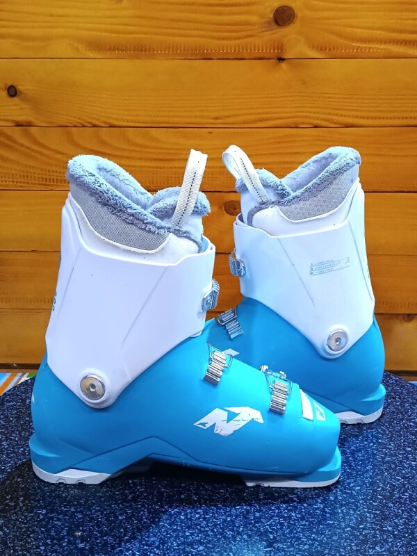 LYŽIARKY NORDICA SPEED MACHINE J3 BLUE 26MP